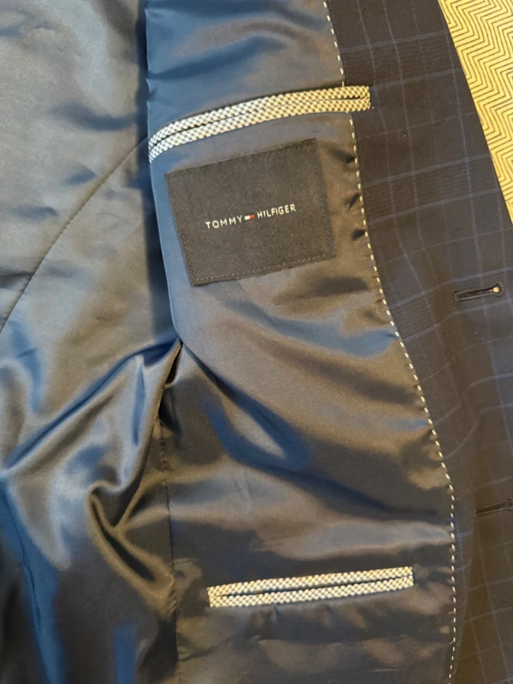 Tommy Hilfiger 36R sports coat navy blue